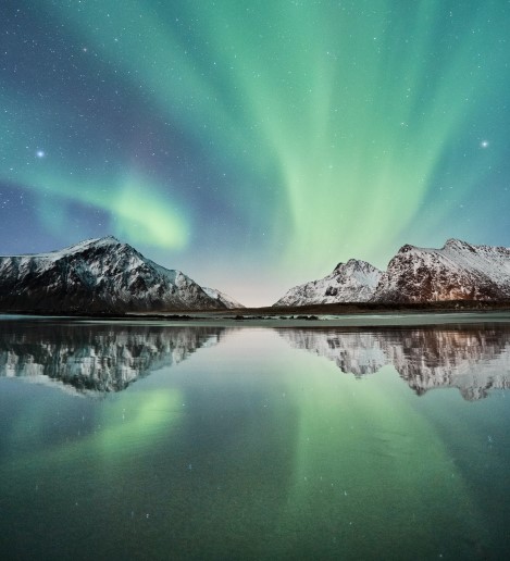 The Northern Lights reflected in a lake